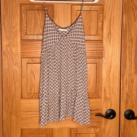 Become Babydoll Tiered Swing Dress - Size Medium - Picture 1 of 4